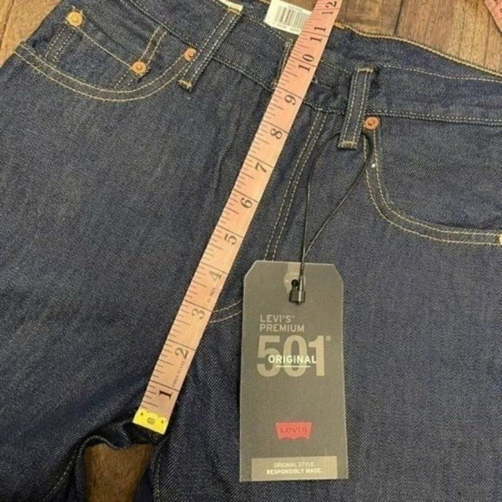 Levi's 501 Straight Leg Jeans Size 24x32 - Picture 6 of 10